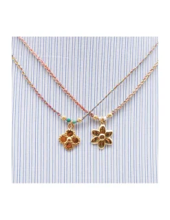 BIANCA - COLLIER CHARM FLEUR OCÉANE, PERLES D'EAU DOUCE ET PERLES PLAQUÉES OR SUR CORDON LUREX