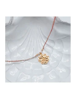 BIANCA - COLLIER MÉDAILLE FLEUR DE TIARE N°2 SUR CORDON LUREX