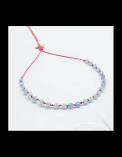 BLUE STORM - BRACELET EN APATITES BLEUES CUBES SUR CORDON NOUÉ