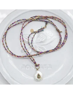 COLLIER - NAIADE PERLE D'EAU DOUCE ET TOURMALINE VERTE SUR CORDON EN SOIE