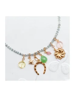 GIGI - COLLIER COURT SAPHIRS VERTS NOUÉS ET 7 CHARMS
