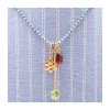 GIGI - COLLIER COURT TURQUOISES WHITISH NOUÉES ET 3 CHARMS