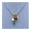 GIGI - COLLIER COURT TURQUOISES WHITISH ET CHARMS TONS BLEUS