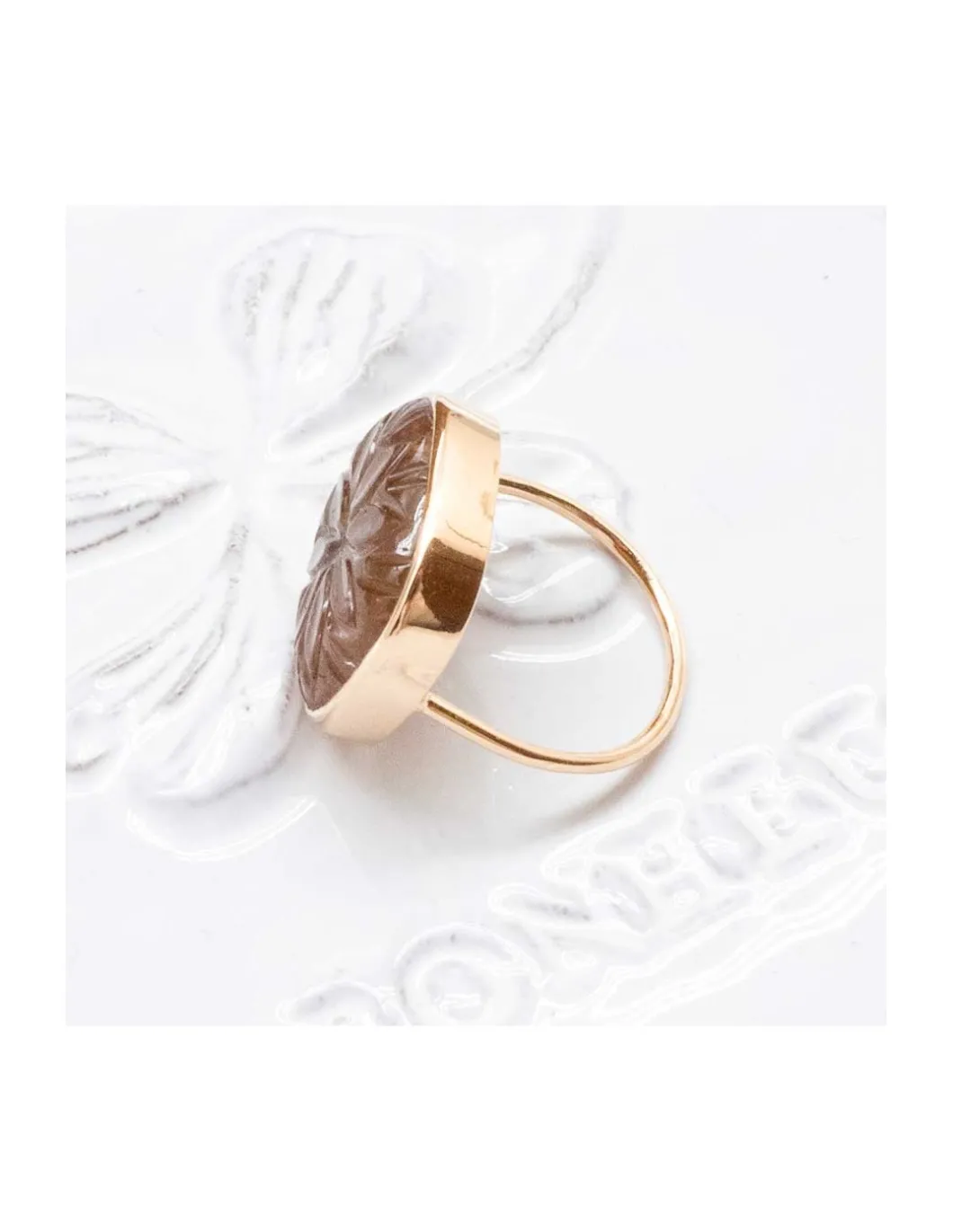JOHRI - BAGUE EN OR ET TOURMALINE ROSE GRAVÉE N°2