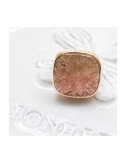 JOHRI - BAGUE EN OR ET TOURMALINE ROSE GRAVÉE N°1